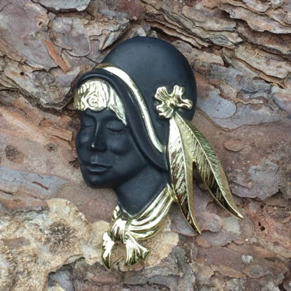 Elegant Torino Flapper Girl Roaring 1920's Style Matte Black & Gold Tone Brooch - Picture 1 of 2